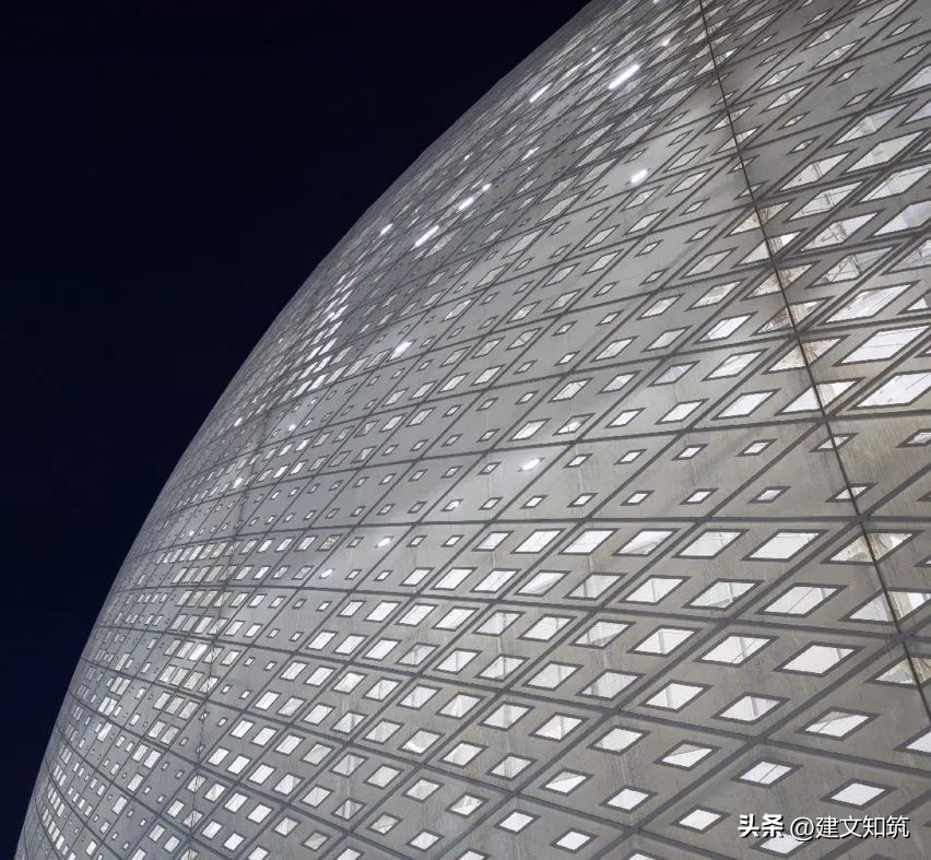 卡塔尔世界杯花费2200亿美元,卡塔尔世界杯2200亿建场馆