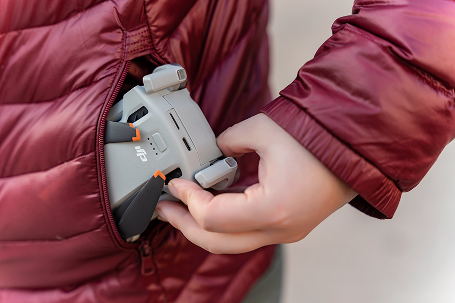 大疆DJIMini3无人机评测：精确定位，便携高画质与性价比的结合体