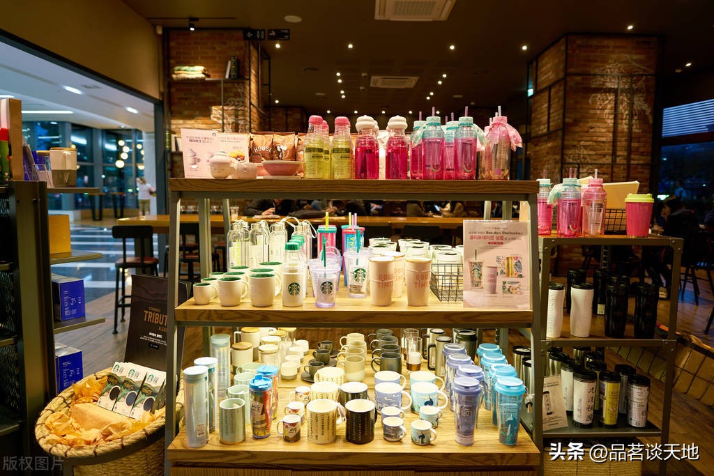 星巴克的咖啡文化通过什么呈现,星巴克咖啡浓郁文化氛围