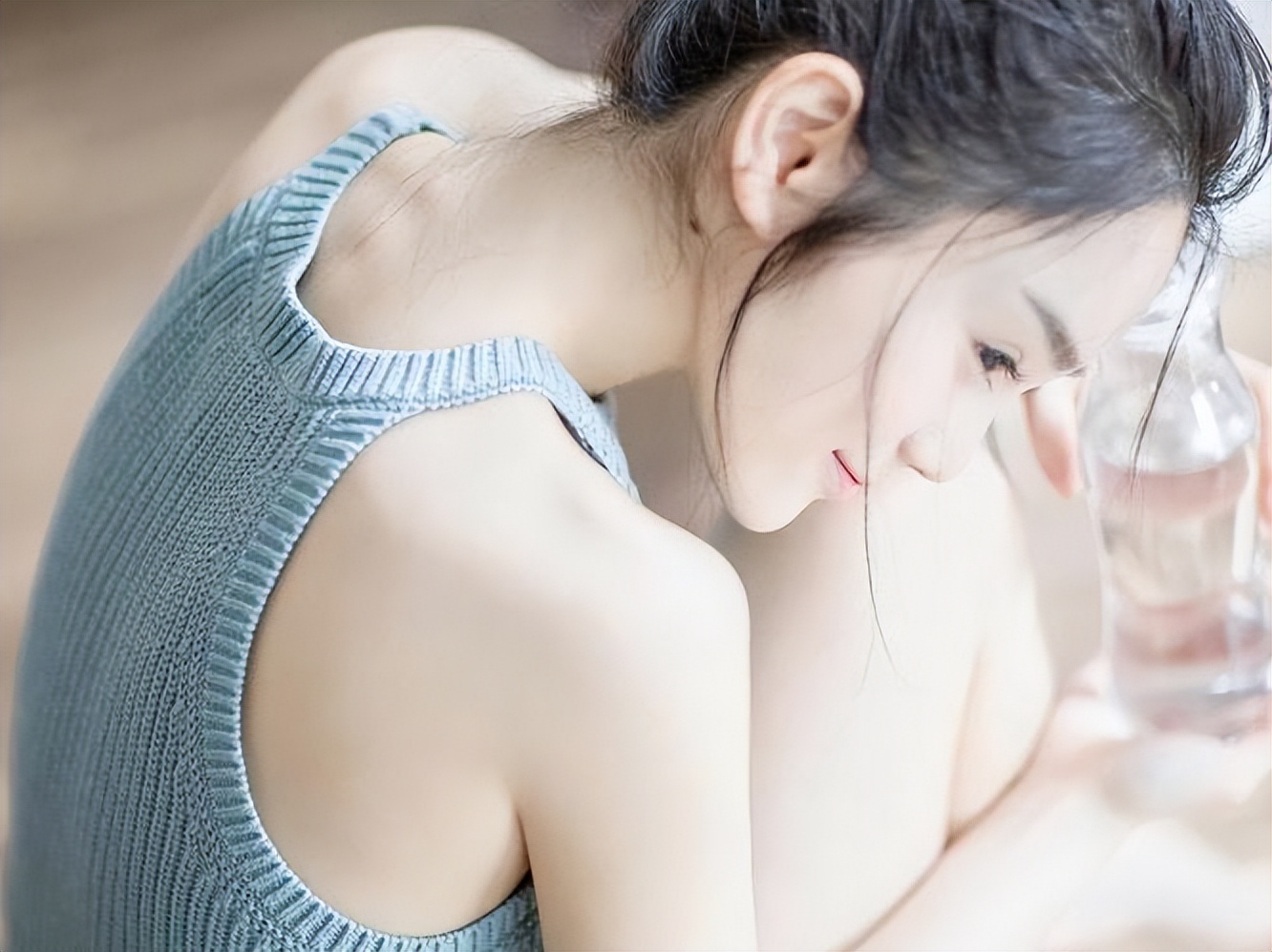 女性自己“动手”会怎样?“下面”真的会变黑吗?正确了解很关键