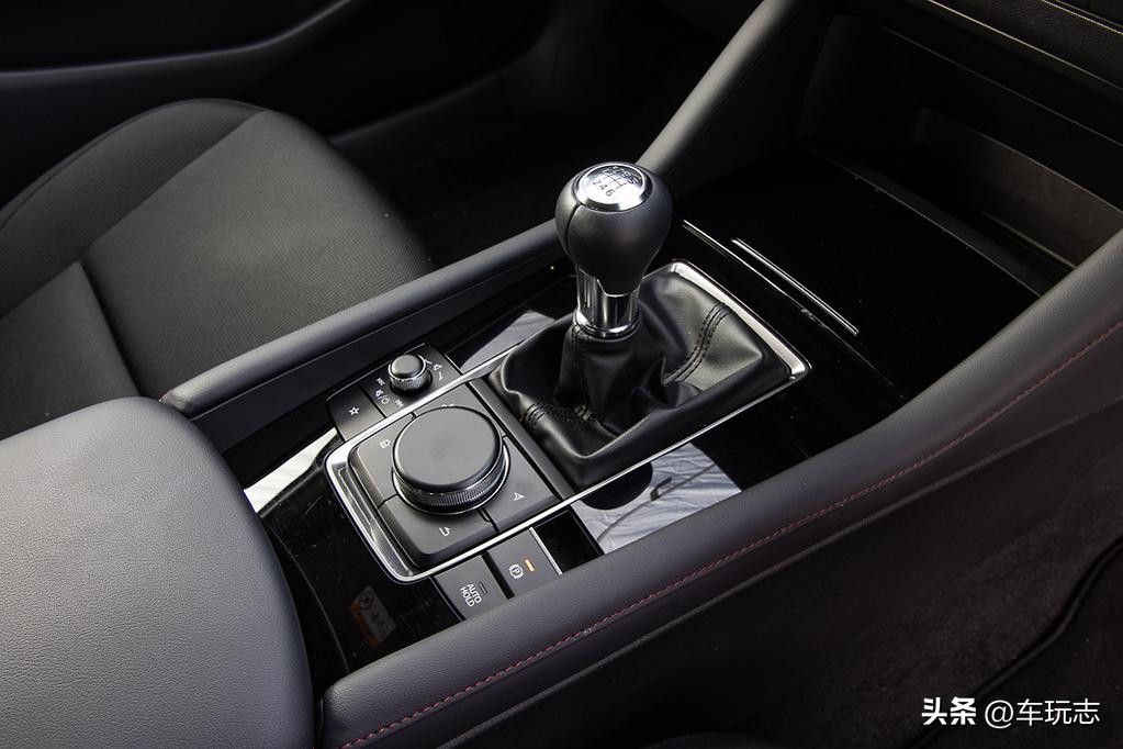 马自达3g20pure,马自达3g20