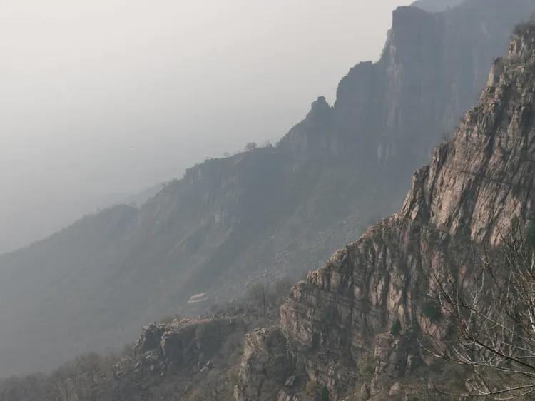 绝壁大梯白云寺,徒步白云寺