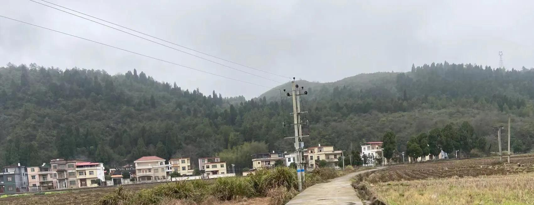 挂锁的村庄,曾经满是烟火故事