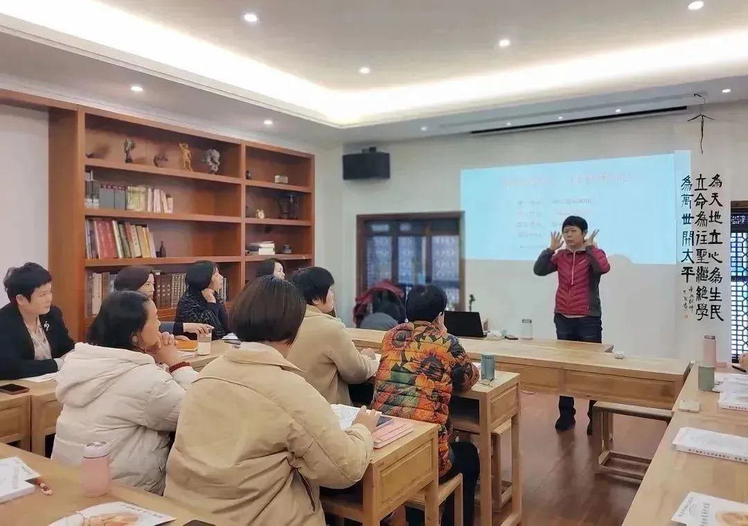 耳朵会说话|阳羡安仁坊耳穴疗法公益培训小记