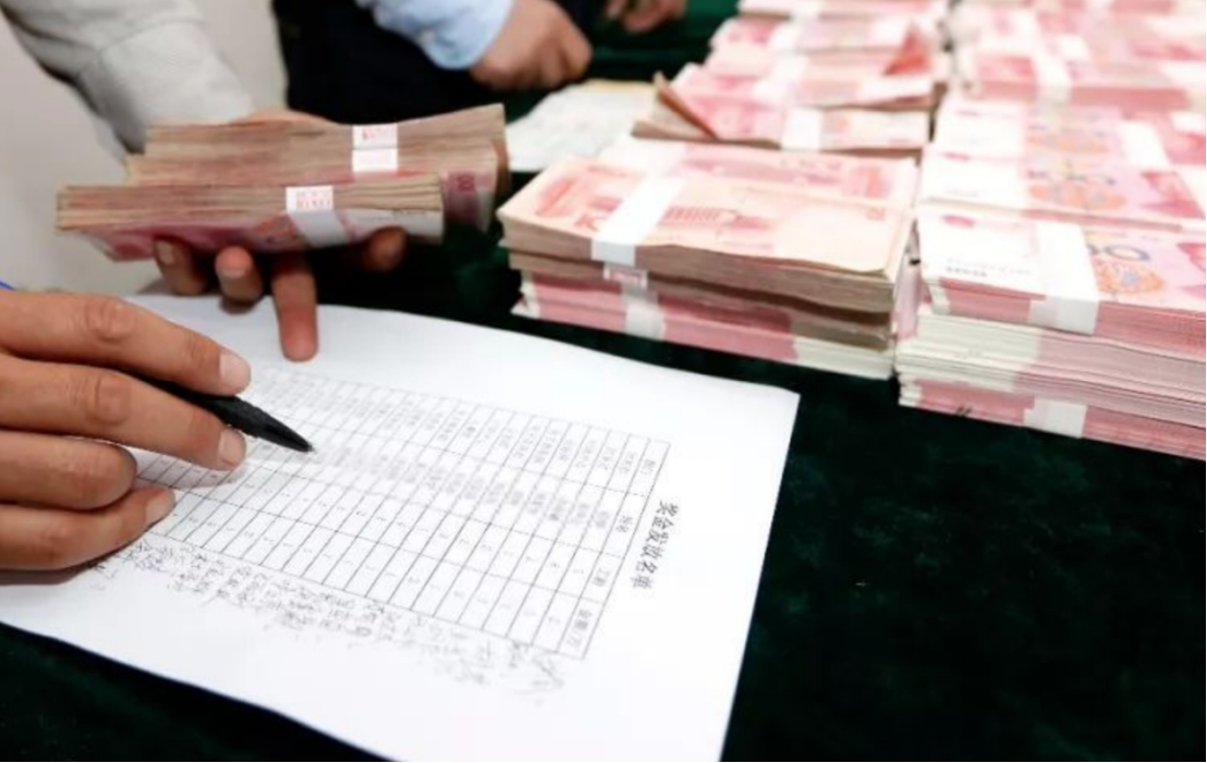 公务员月薪有1万吗,公务员工资和房价