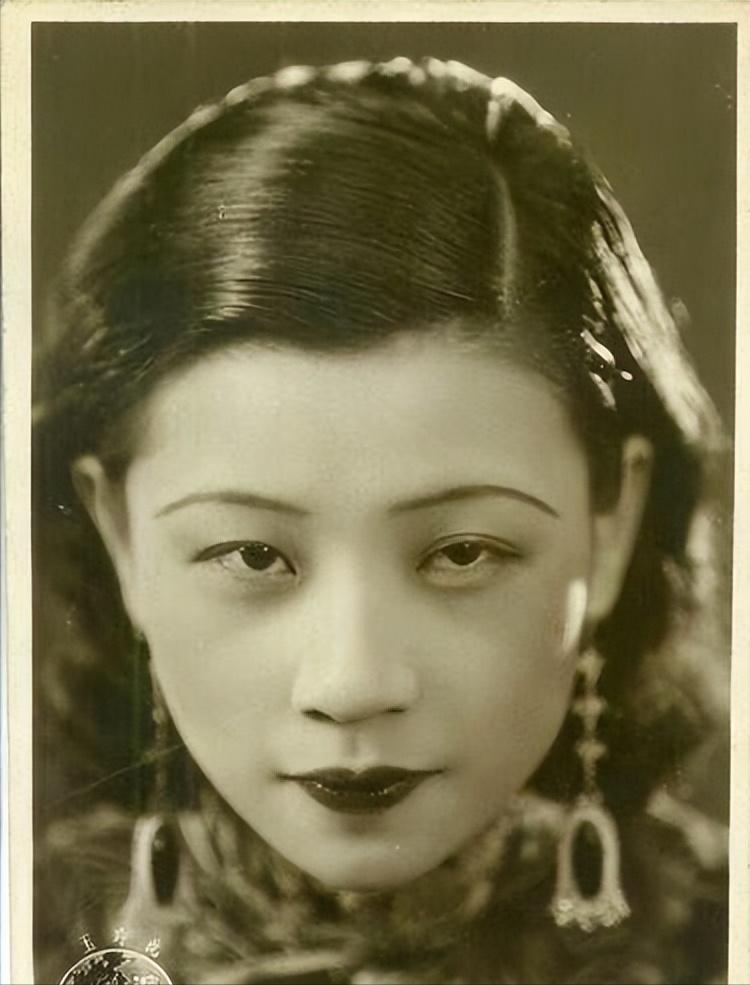 阮玲玉自尽后唐季珊做了什么,阮玲玉自尽之谜完整版