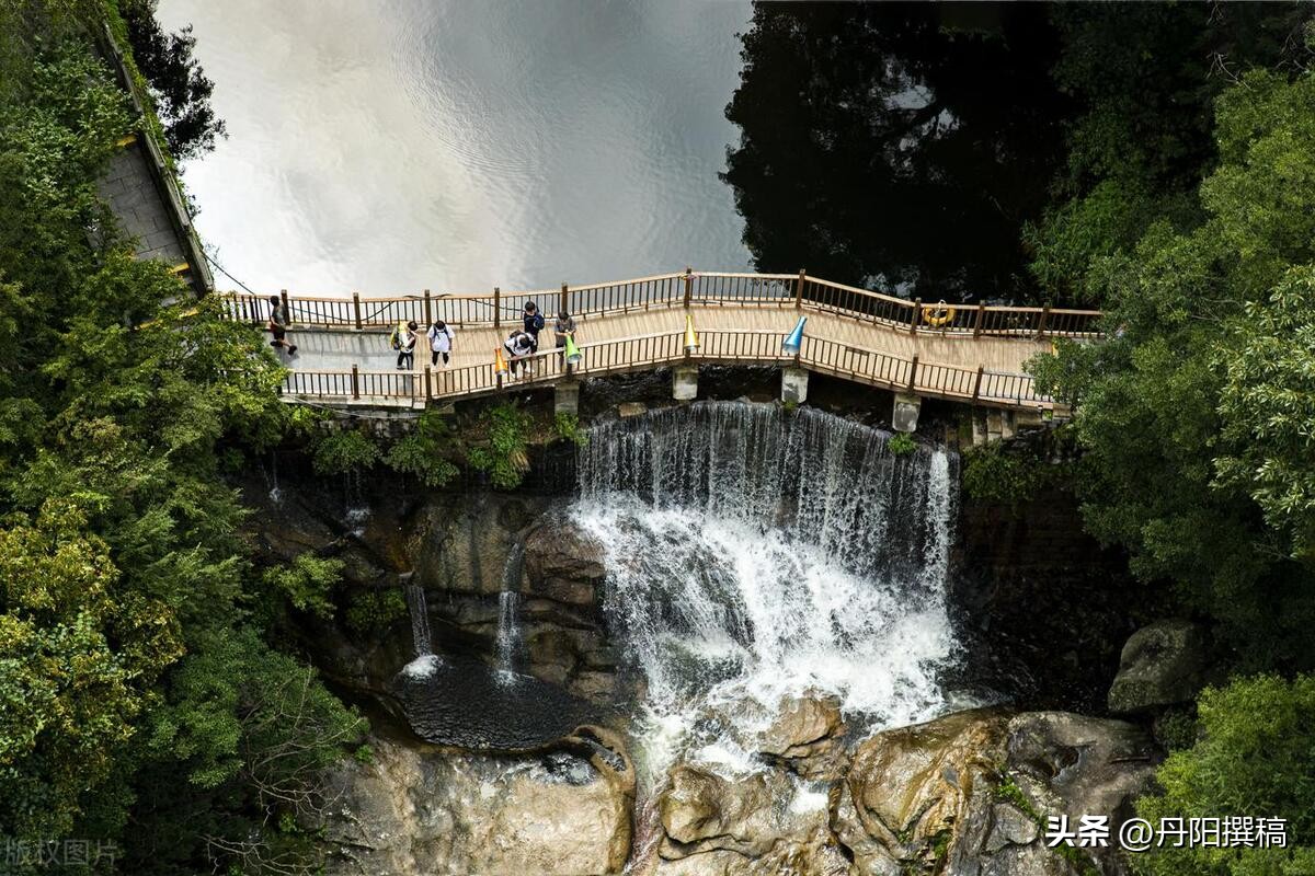 在心灵的沃土之上，每一个走过的地方都将在记忆里生根