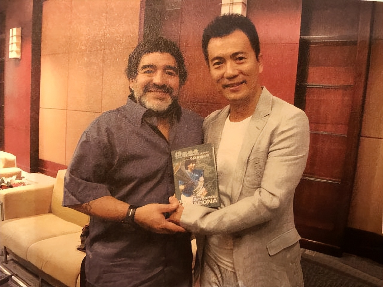 黄健翔为何与前妻离婚,黄健翔离婚案件