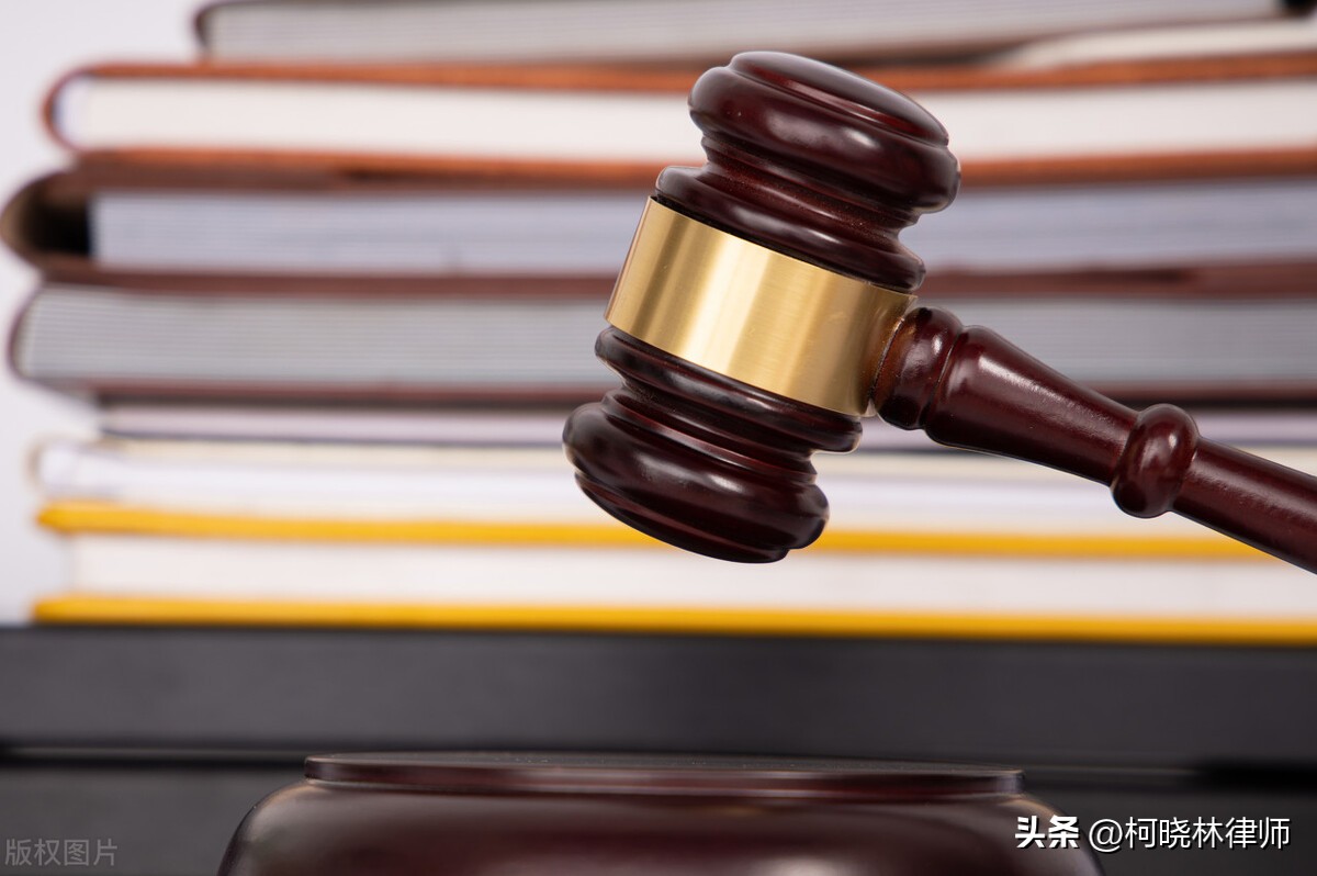 法院开庭被告不去是按什么判决呢,离婚开庭一方不到场怎么判决