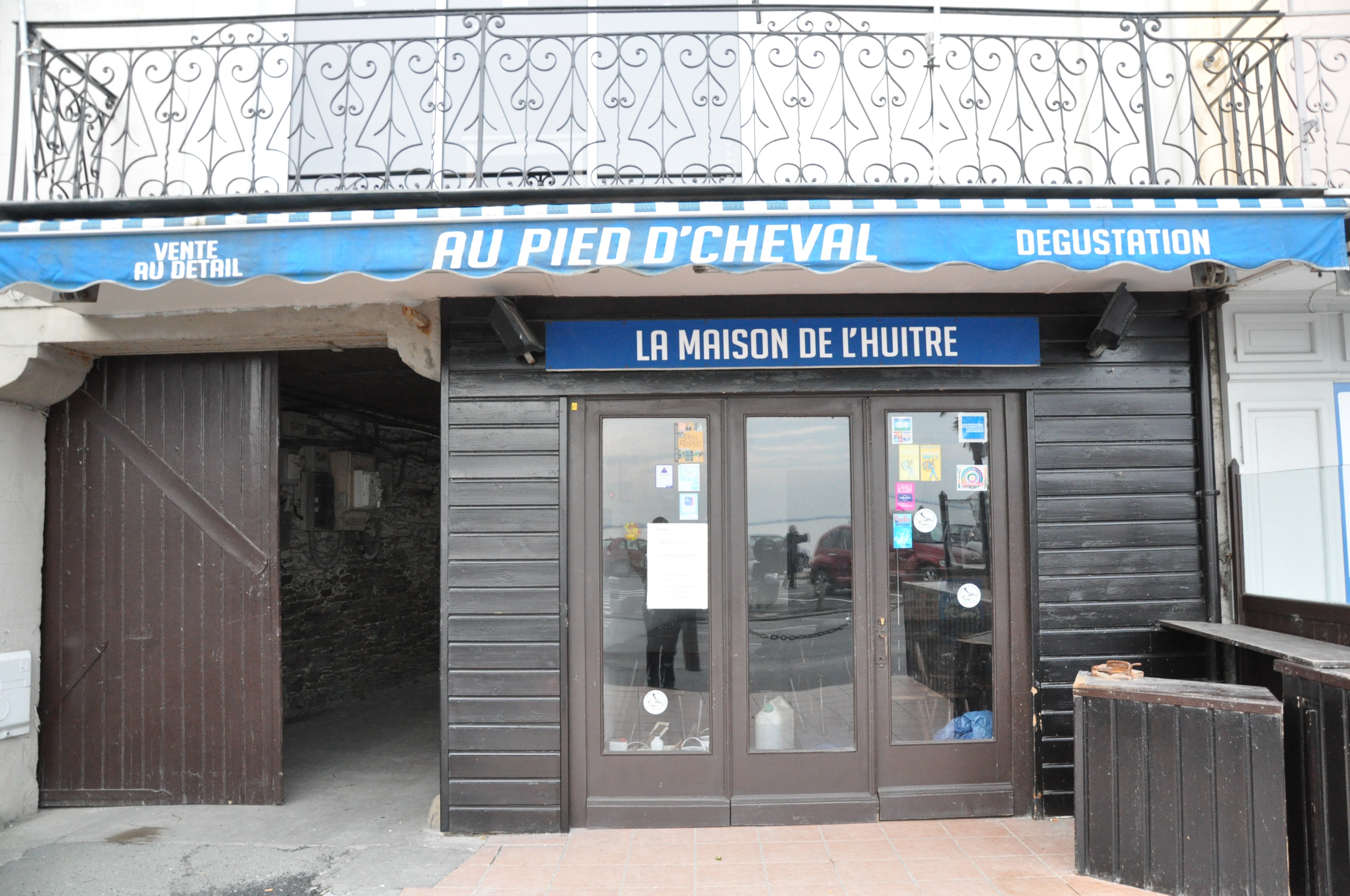 生蚝之都康卡勒：凯撒大帝太阳王拿破仑三世青睐，美味流传两千年