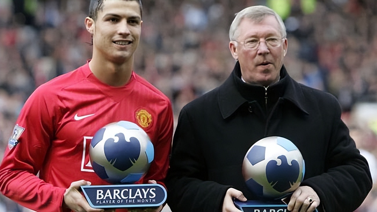 克里斯蒂亚诺罗纳尔多c罗vs梅西,克里斯蒂亚诺罗纳尔多为什么叫c罗