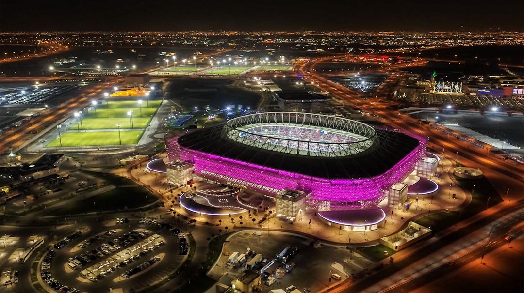 世界杯开赛，体育场里看花样