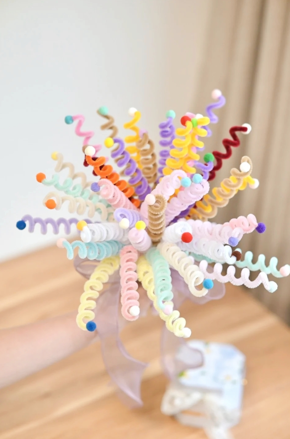 扭扭棒做什么适合摆摊,扭扭棒手工制作容易赚钱吗