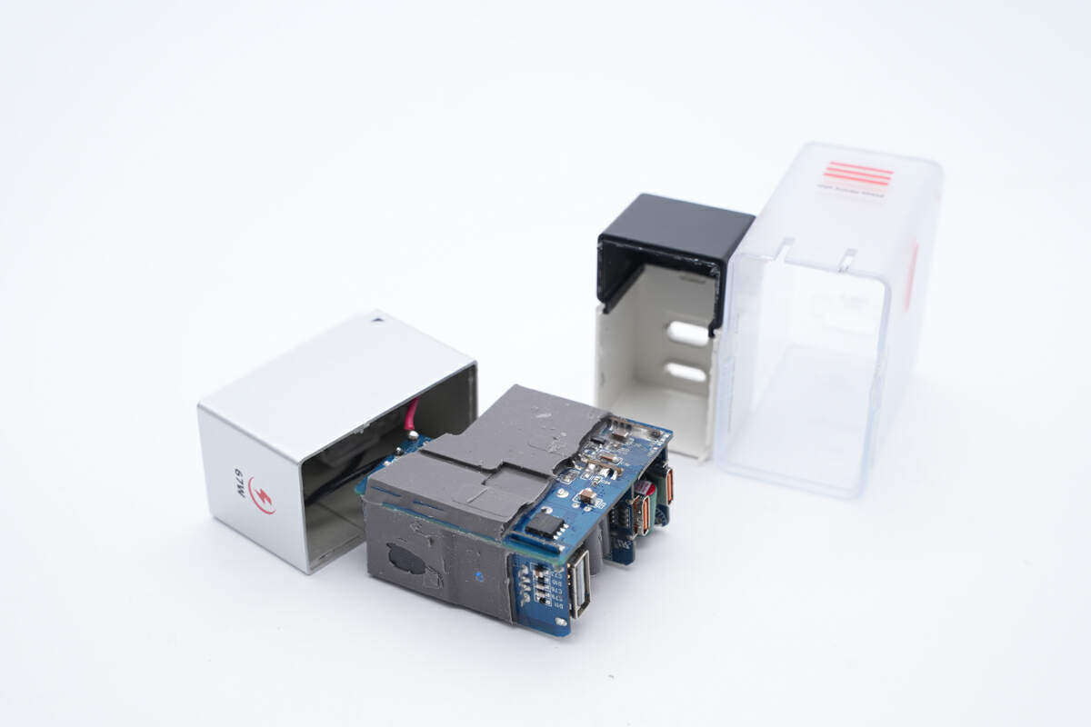 魅族pandaer无线充测评,魅族pandaer充电宝拆解