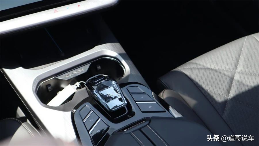 凯翼昆仑七座版本试驾,凯翼昆仑9.99万试驾视频