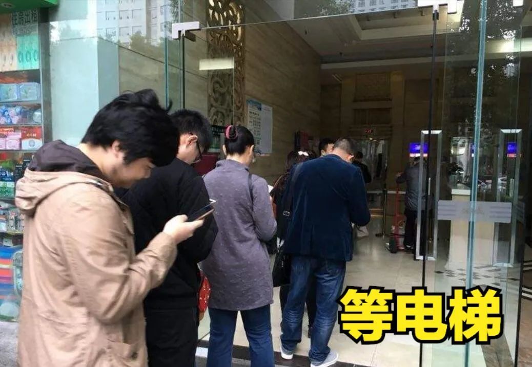 为何越来越多的人从高层搬回多层,为何越来越多的人从别墅搬回高层