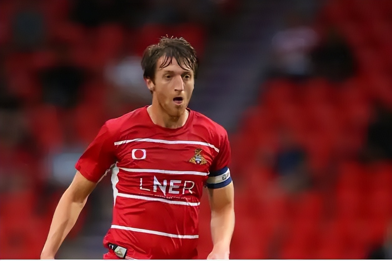 英锦赛特鲁姆普对战琼斯,英锦赛分析弗利特伍德vs阿克顿