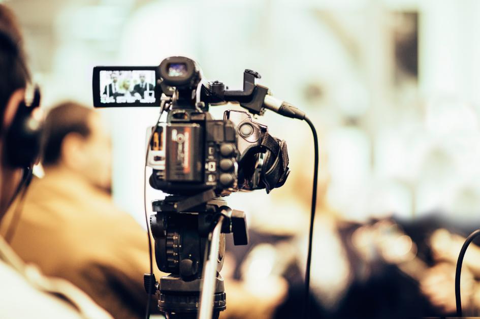 怎么利用抖音赚1000万,短剧怎么吸粉