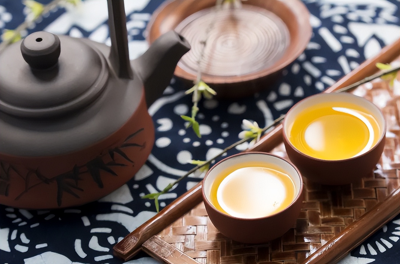 经典描写谷雨节气的诗句,10首谷雨诗词留住最后一抹春