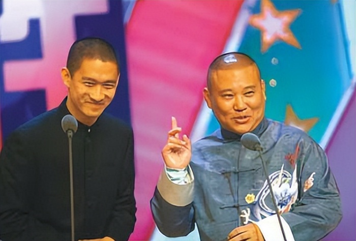 岳云鹏为什么能成为德云一哥,岳云鹏成长道路之逆袭德云一哥