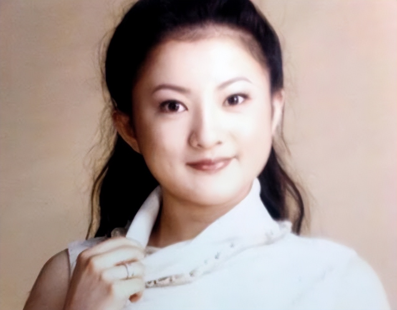 金铭和撒贝宁私下关系,金铭撒贝宁14岁就想娶她