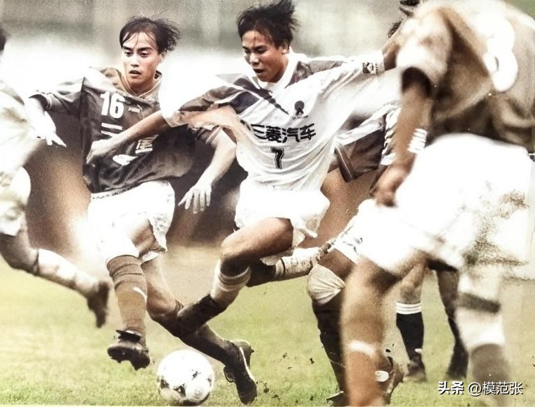 中国职业足球发展史,中国职业足球的历史