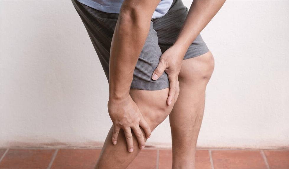 老年人膝盖无力使不上劲,老年人左腿使不上劲儿