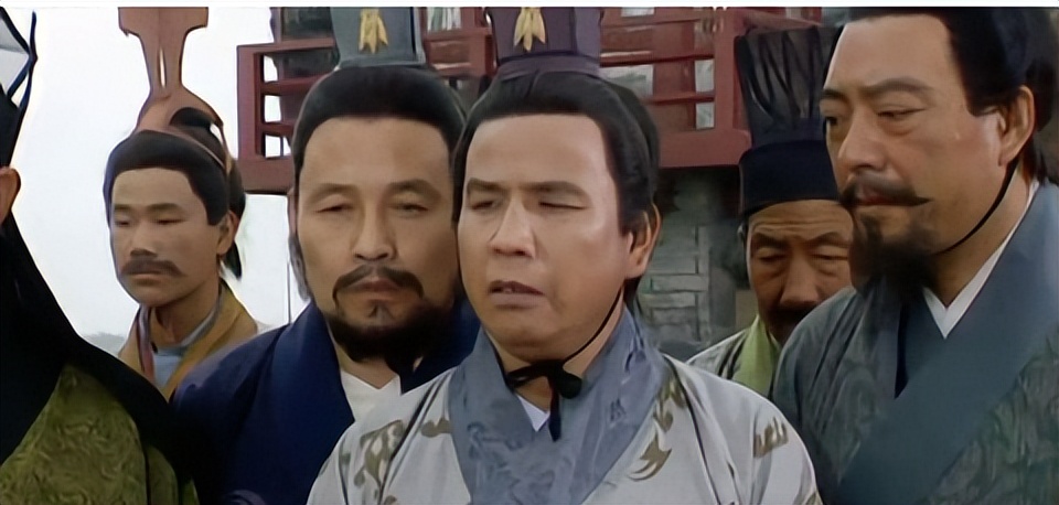 鍚村浗鐜嬩綅涔嬩簤,涓滃惔鐜嬩綅涔嬩簤