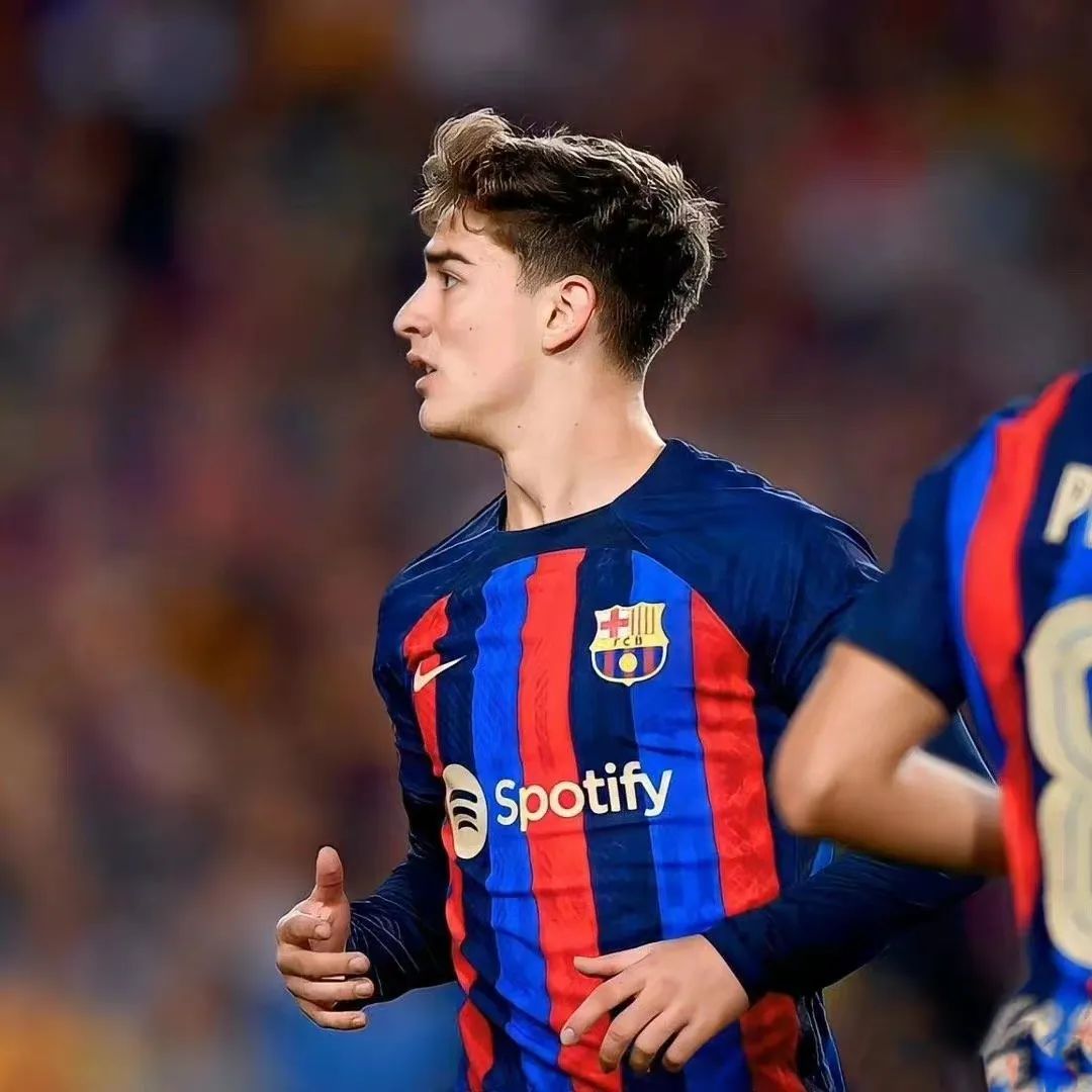 不懂球也看世界杯,不懂球但看世界杯