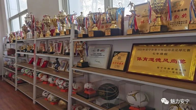 安宁区校园足球比赛前三名,安宁市实验学校足球比赛