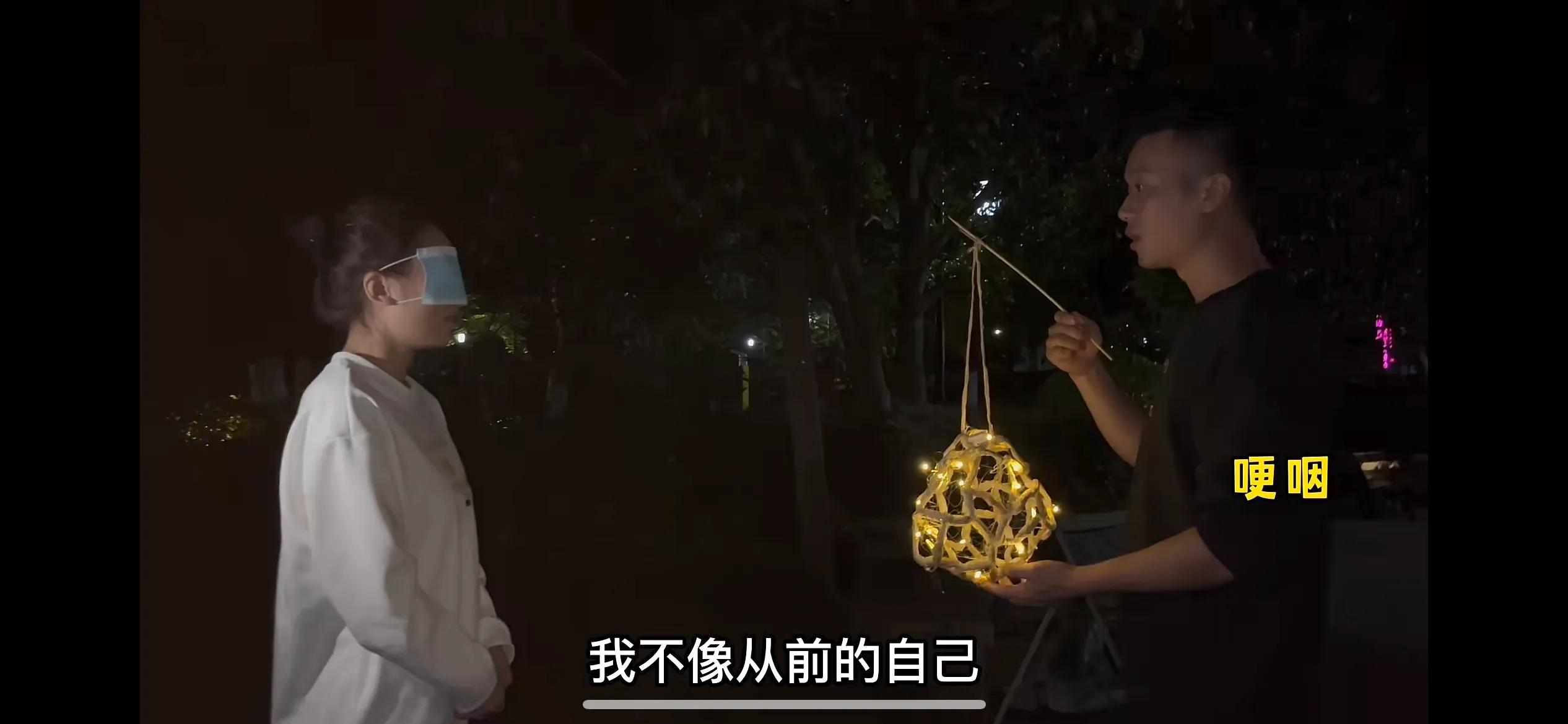 秋天爸爸怎能说没教过他拍视频呢？今天的视频明显出徒于秋天妈妈