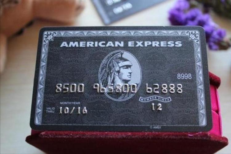 四大银行哪个黑卡最牛,黑卡有哪些银行可以发行