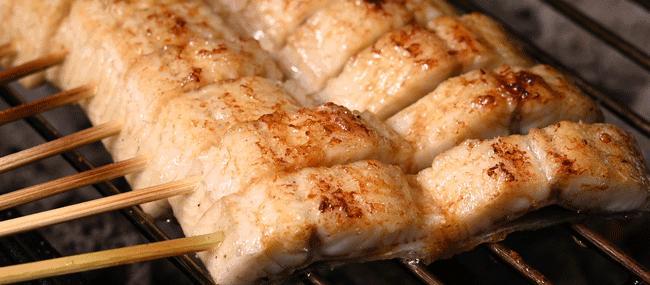 “搞什么，这大排档开到9点，老板就叫我走？”