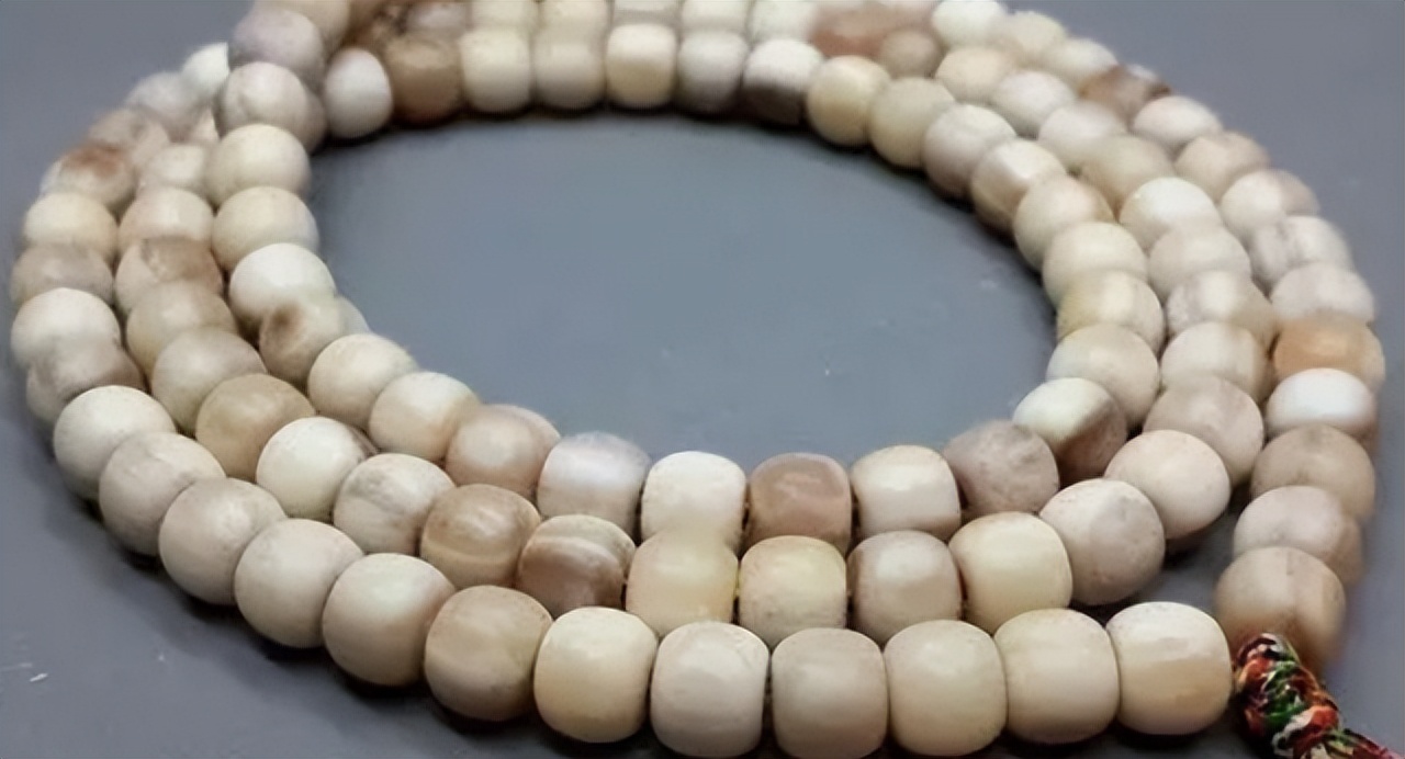骨质手串大多都是什么骨,什么骨质手串玩出来好看