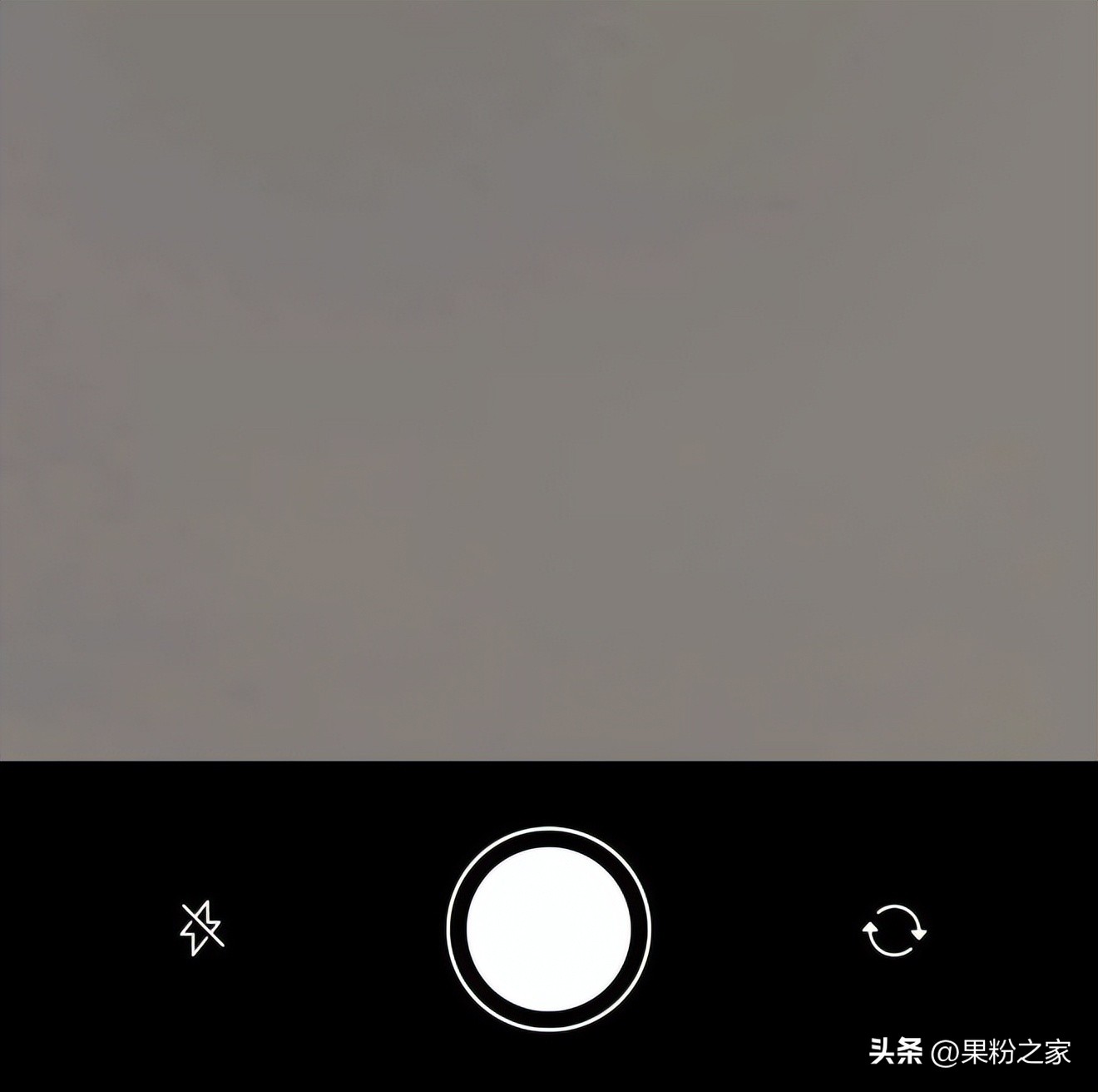 微信可以登录qq并接收消息吗,微信打着电话qq能打通吗