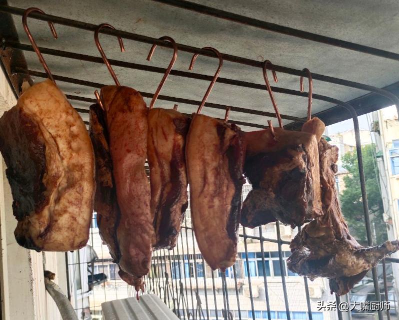 腌腊肉只放盐,腌腊肉的放盐正确方法