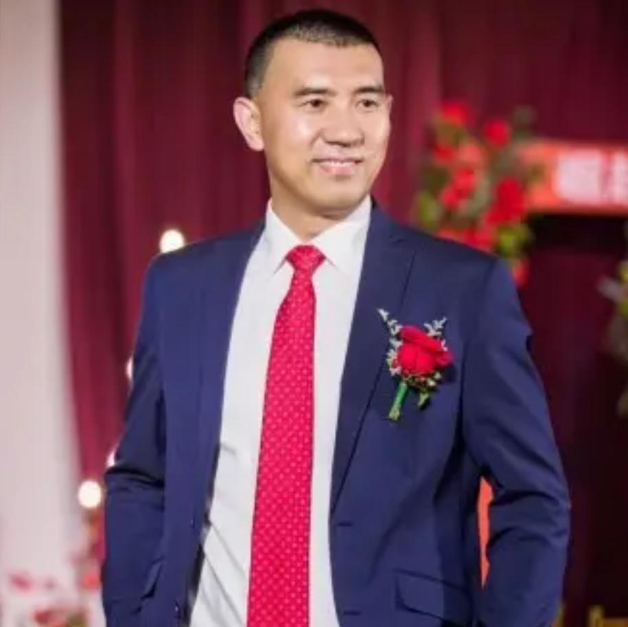 男子养天价乌龟一只龟能卖100,卖乌龟年入百万