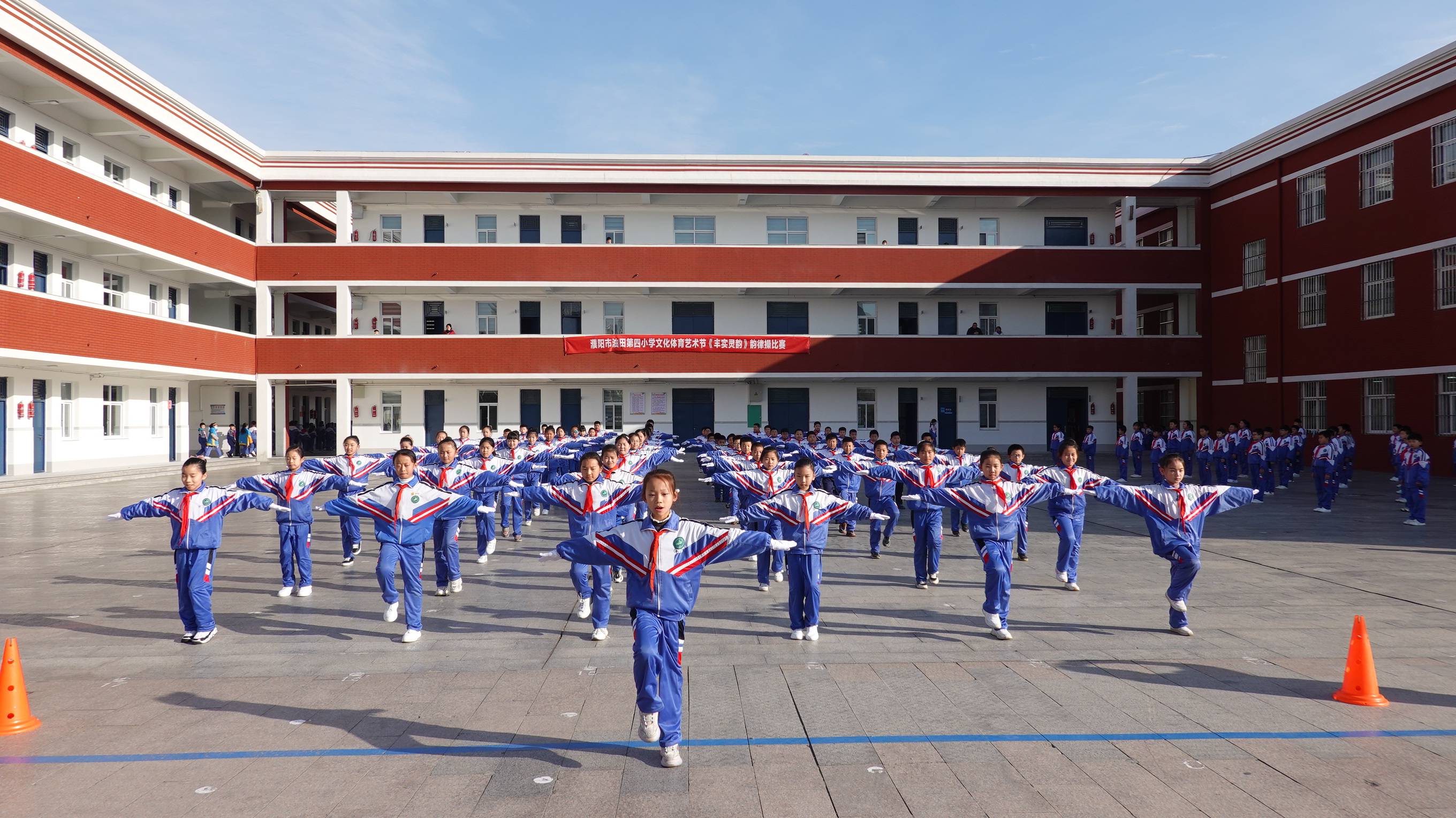 濮阳市油田四中运动会,濮阳市油田第一小学今年运动会
