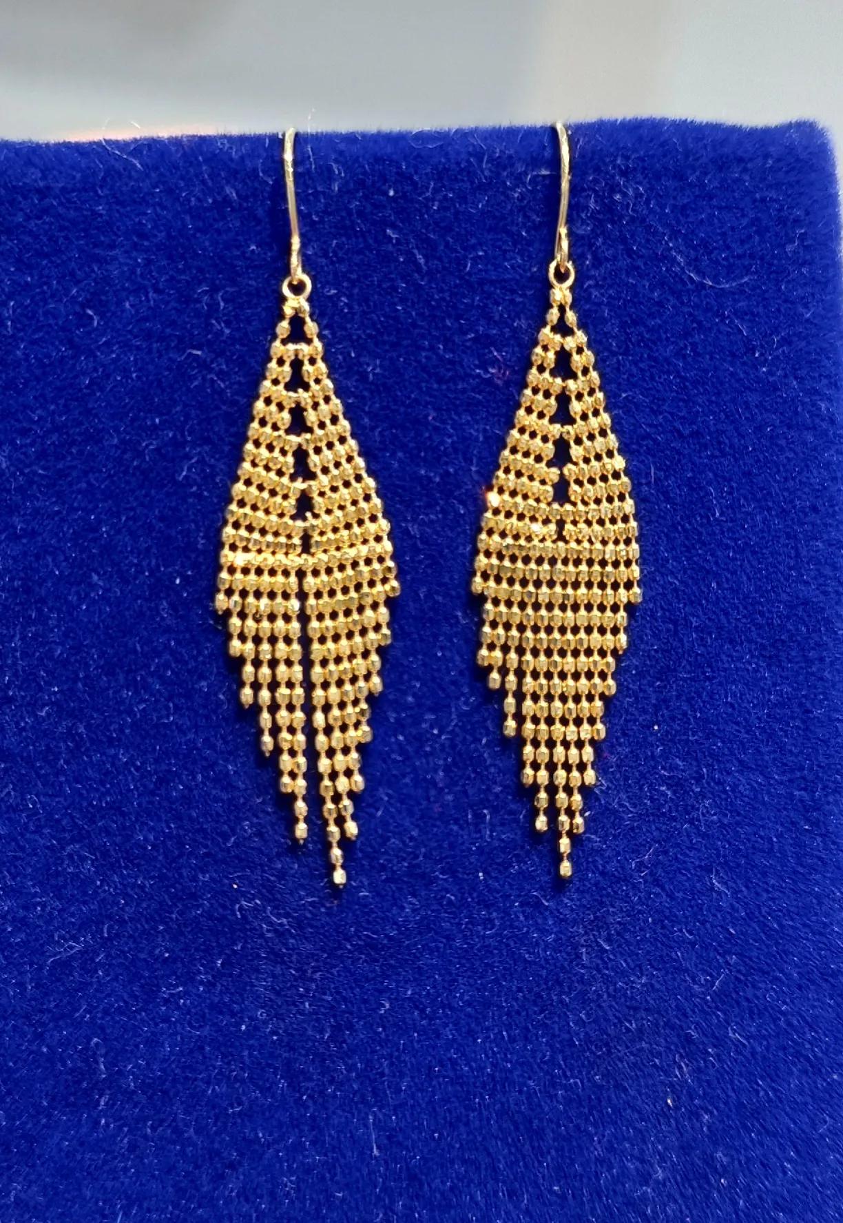 中国黄金当天买不给退合理吗,黄金买了不可以退吗