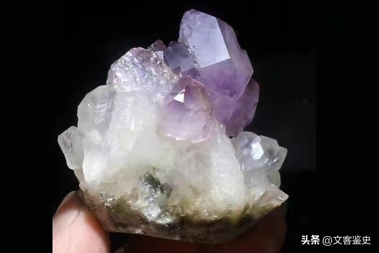 毛主席逝世46年，遗体为何至今栩栩如生面色红润？不只是药物作用