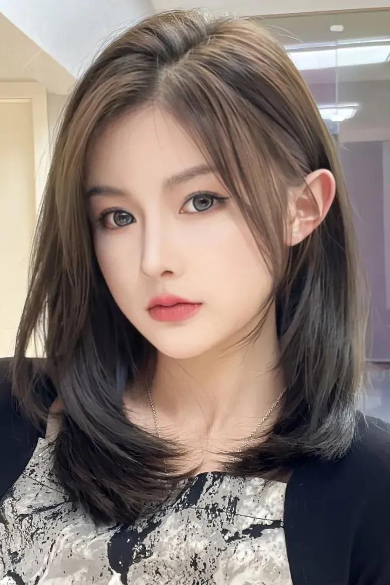 高层次锁骨发中长怎么剪,高层次锁骨发中长怎么造型