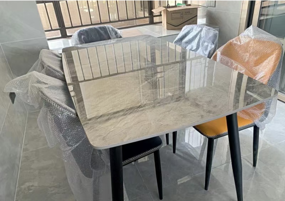 各种样式的岩板餐桌,实木餐桌和岩板餐桌效果图对比