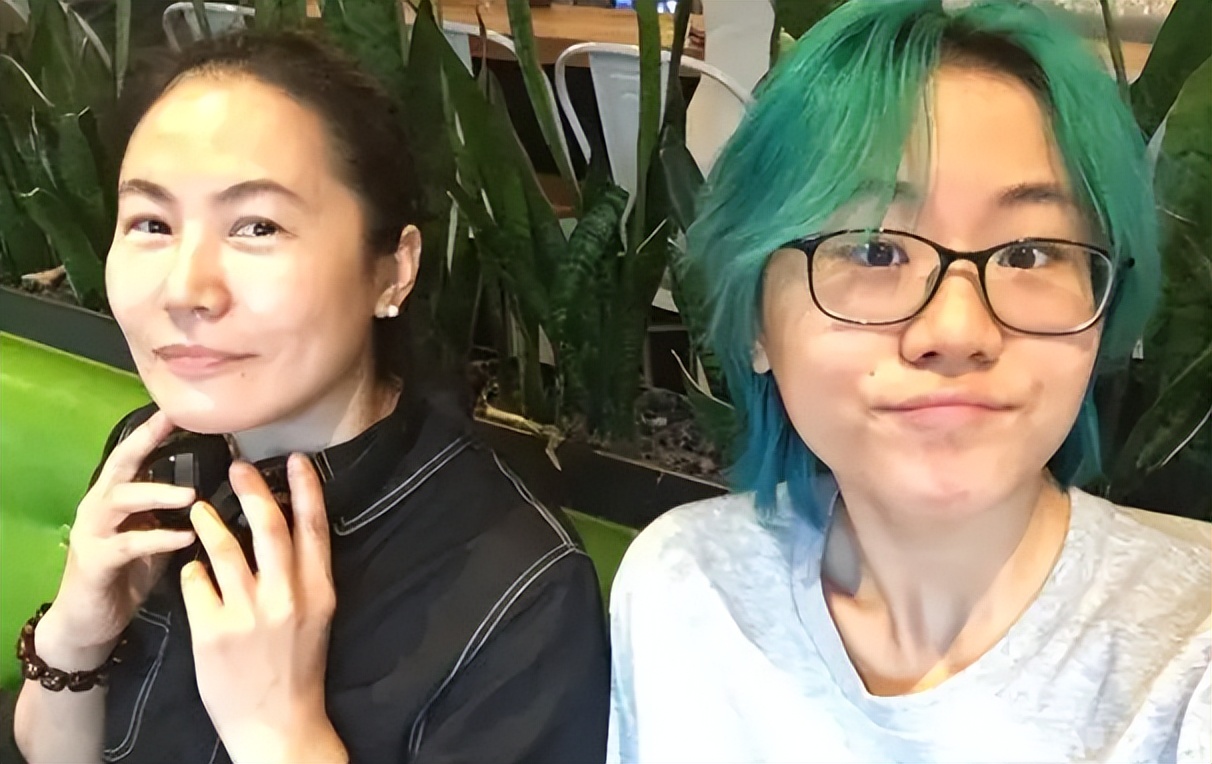 窦唯前妻高原现状,窦唯和自己的摄影师高原