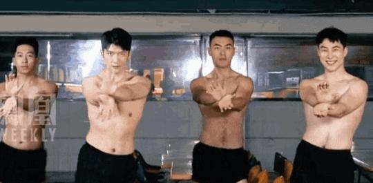 椰树男模火到国外,央视评论椰树男模