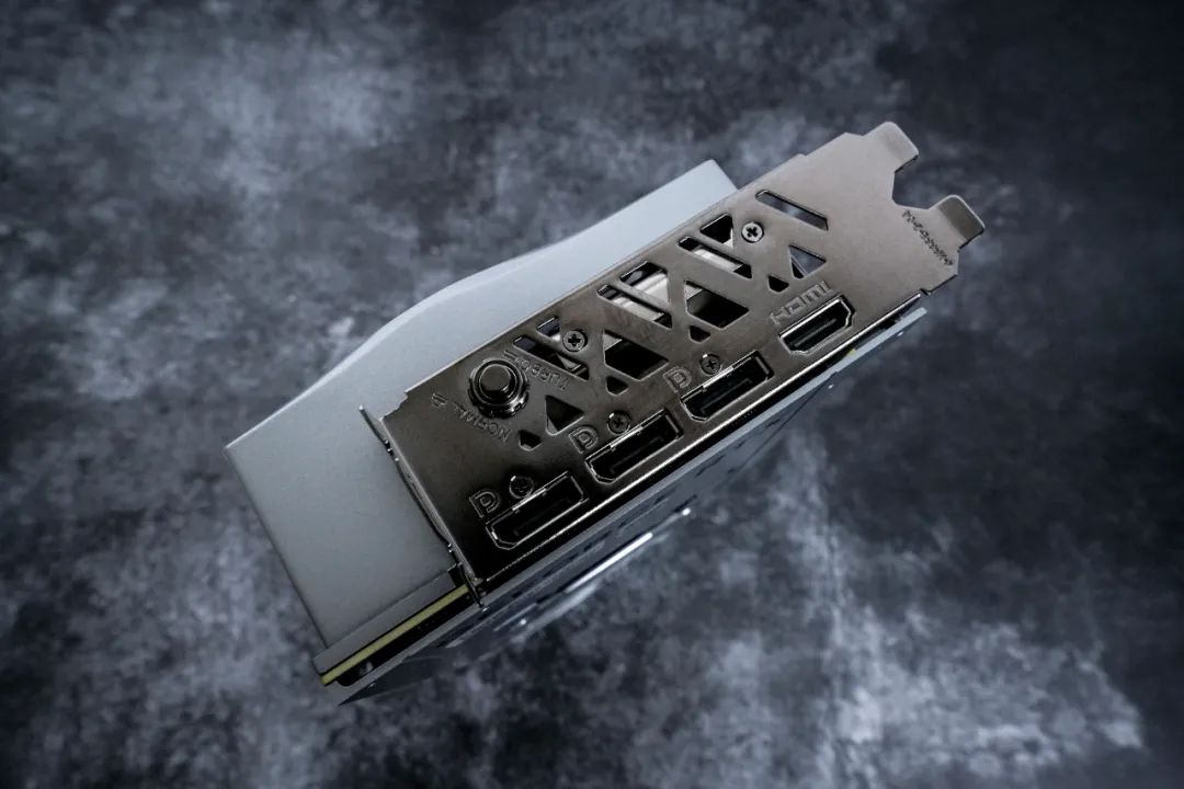 igamertx4090vulcanoc评测,igamegtx4070tiadvancedoc