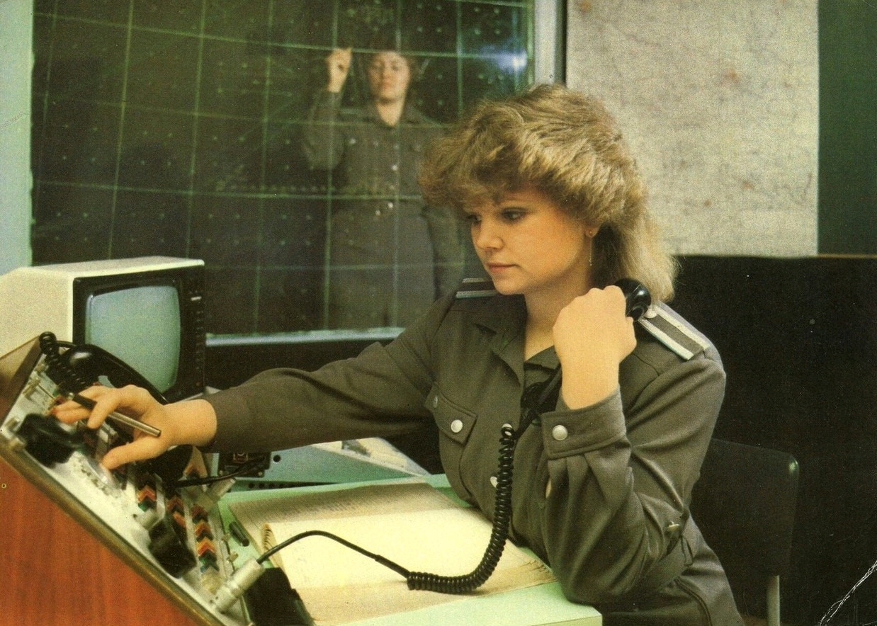 东德合并后的军队,东德的军队是怎么组成的