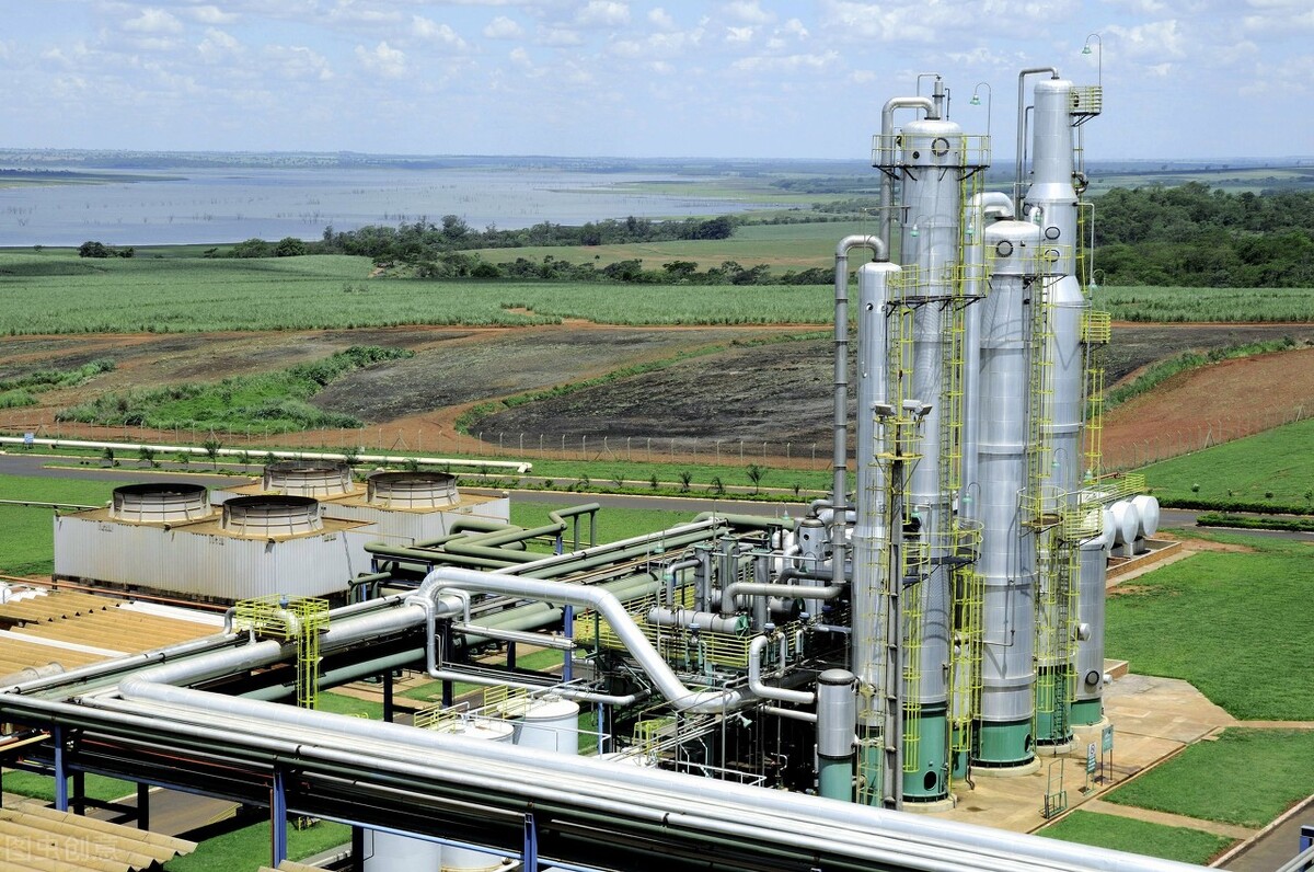 中澳达成一致，首次用人民币结算铁矿石，连美国的盟友也变了？