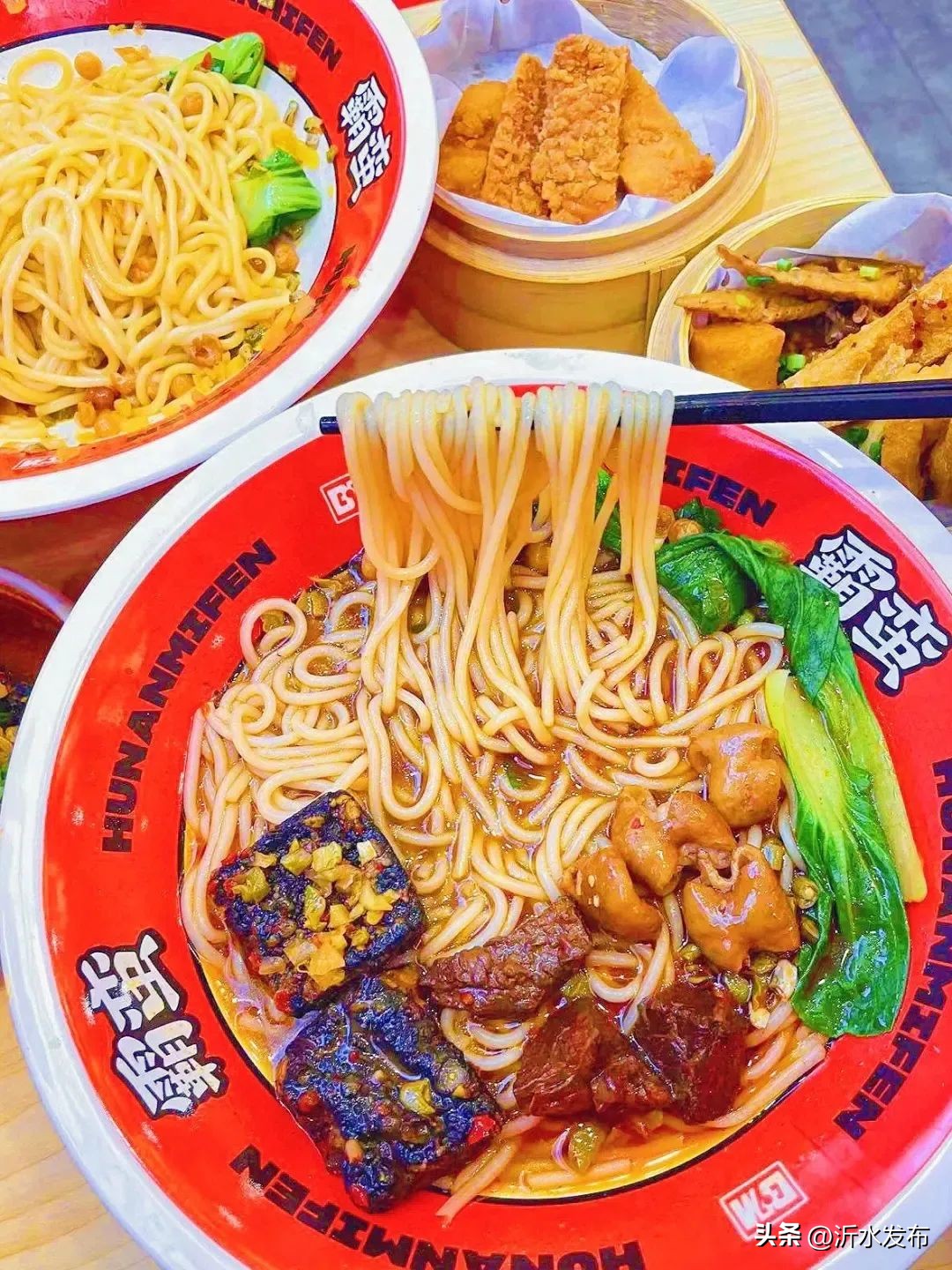 董明珠与北大研究生卖米粉,如何看待董明珠怒斥卖米粉