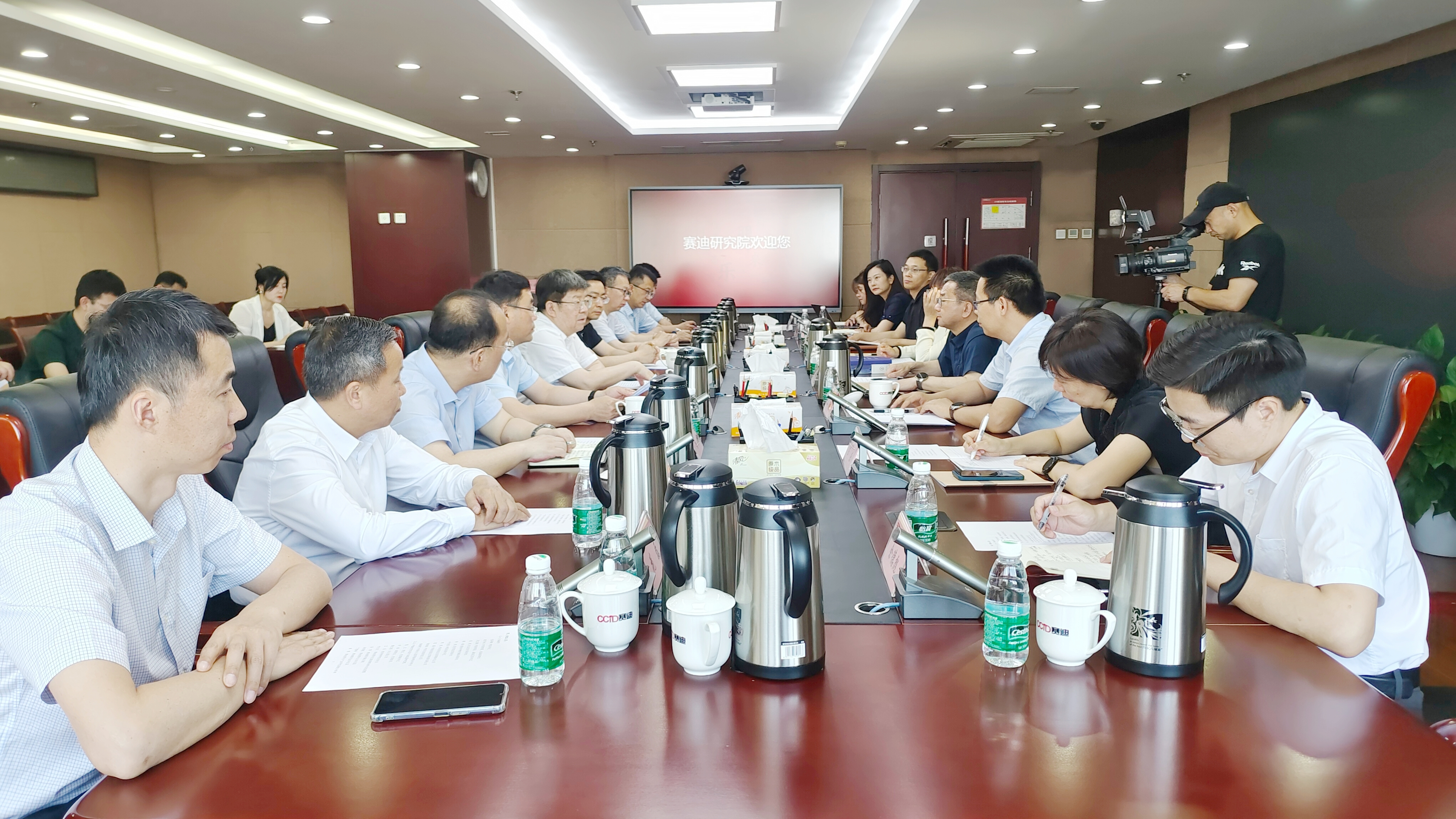 扩大合作“朋友圈”点燃高质量发展“强引擎”任泽锋赴北京开展招商考察