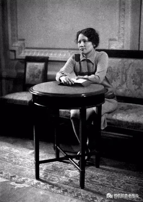 老照片纪念宋庆龄诞辰129周年